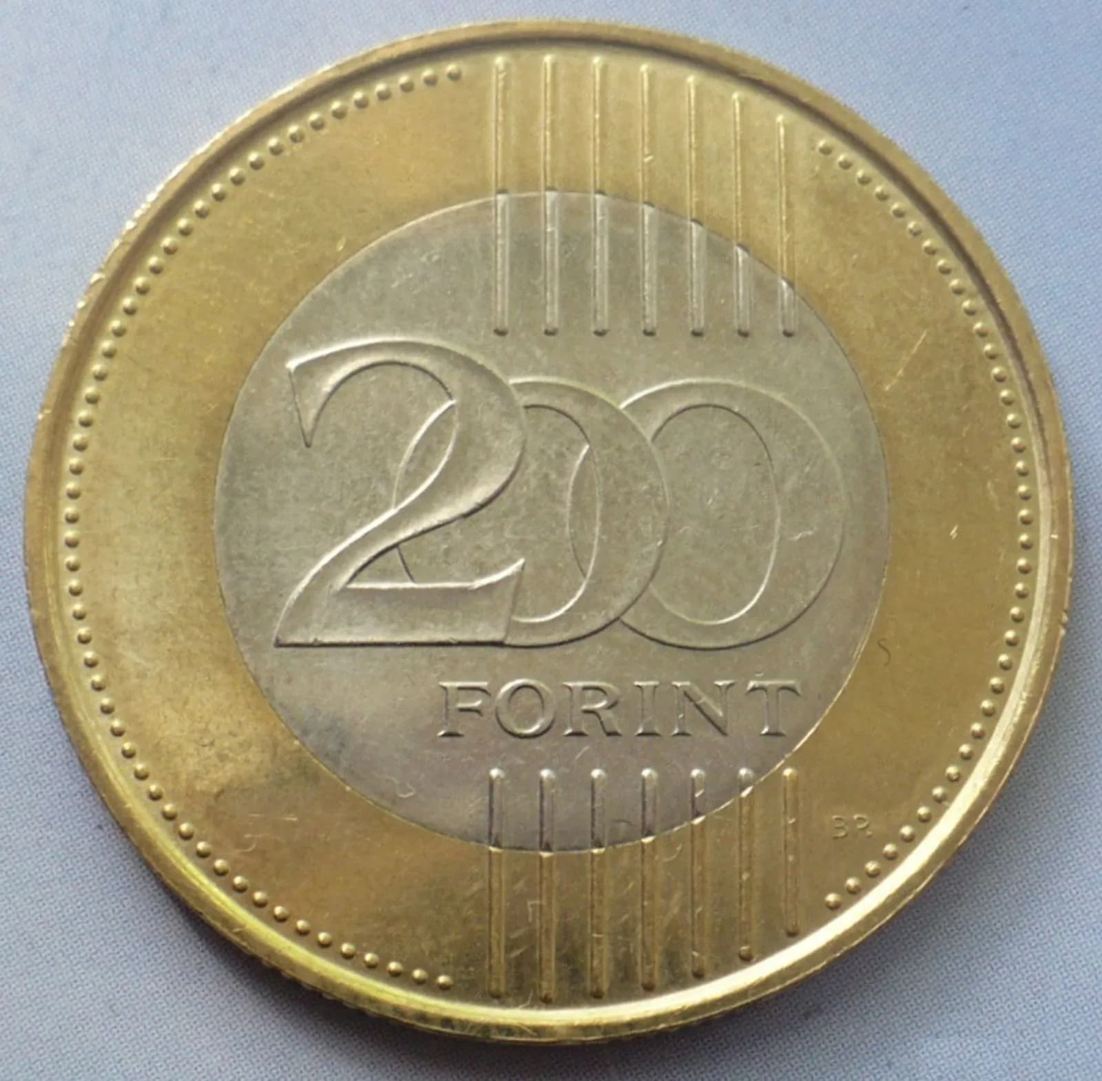 Forint: 363,28-on zárta a hetet az ECB-fixing