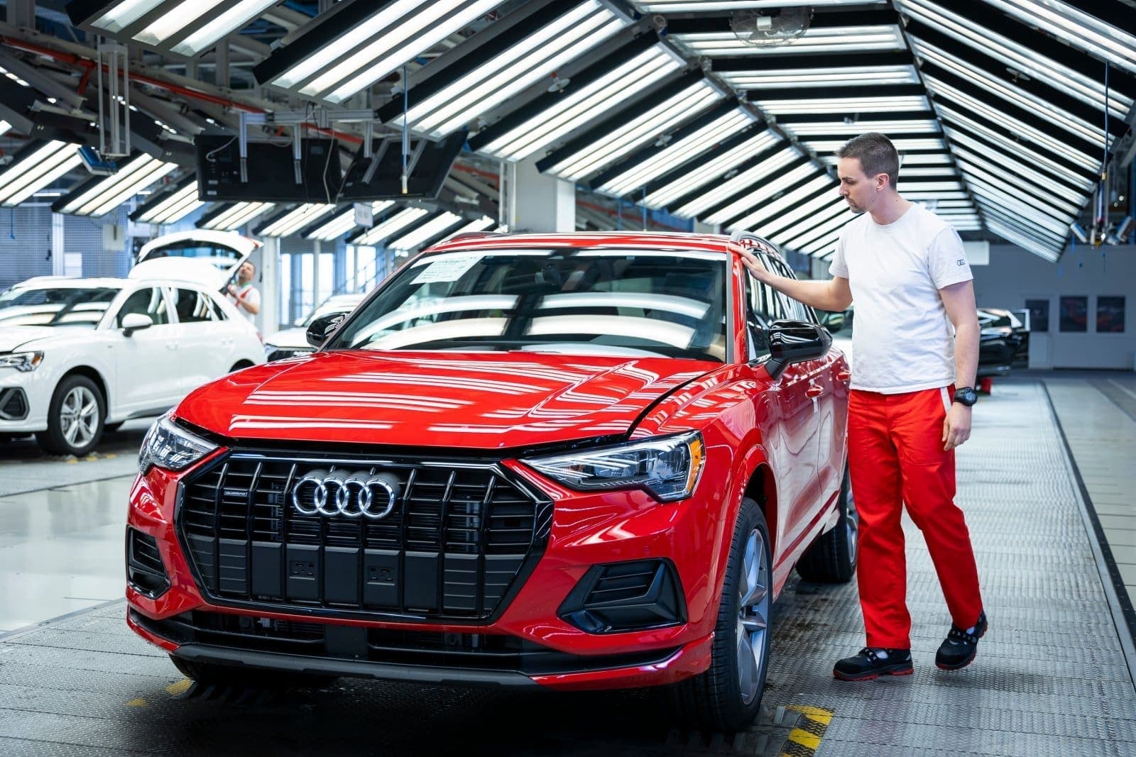 Új Audi Q3 érkezik – Világpremier júniusban, a gyártás továbbra is Győrben indul