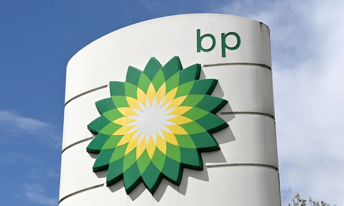 A BP új stratégiába kezd – Milliárdos portfolió eladással készül a rekord profitra