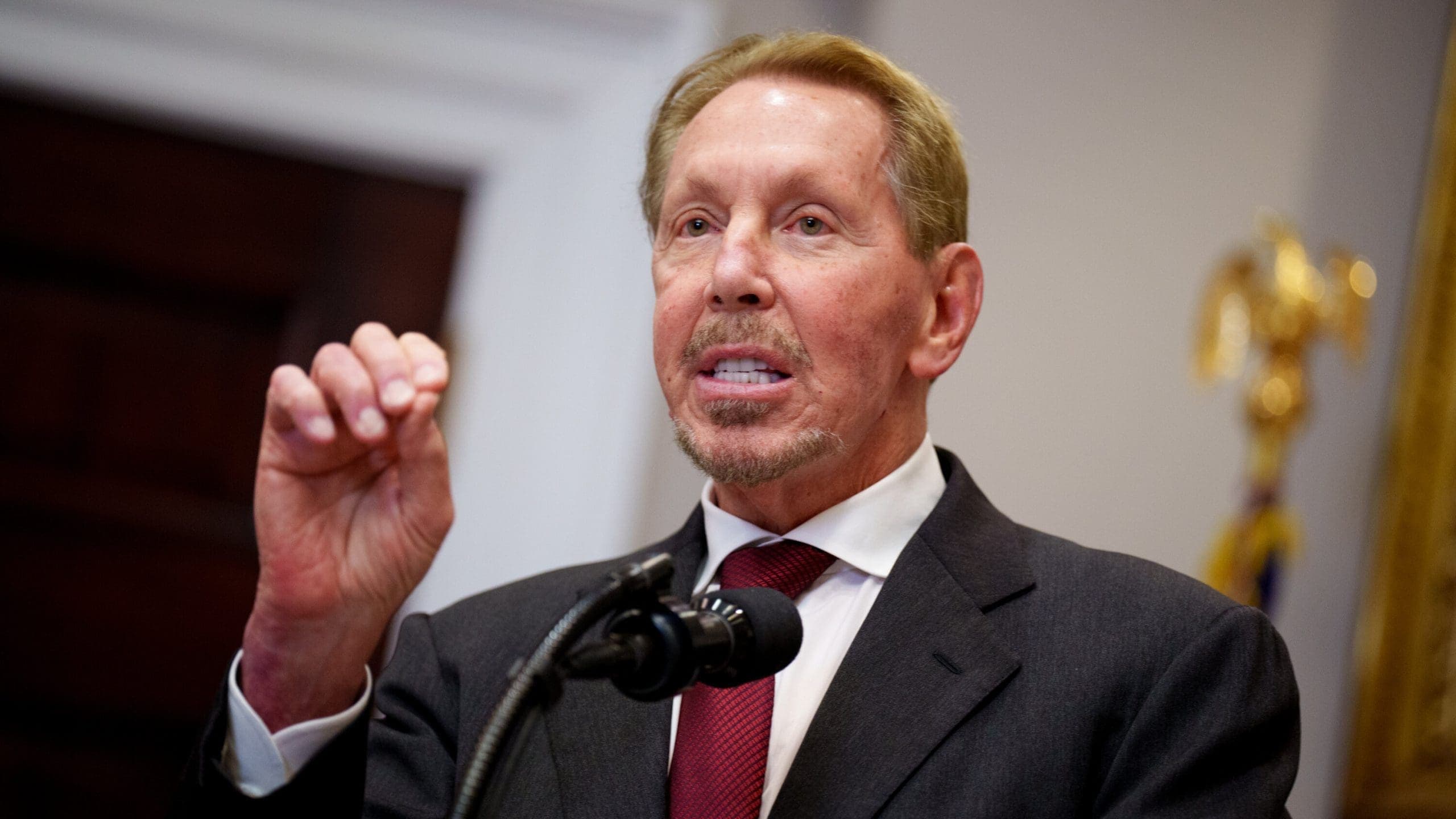 Elon Muskot letaszították a trónról - Ki is Larry Ellison, a világ leggazdagabb embere?