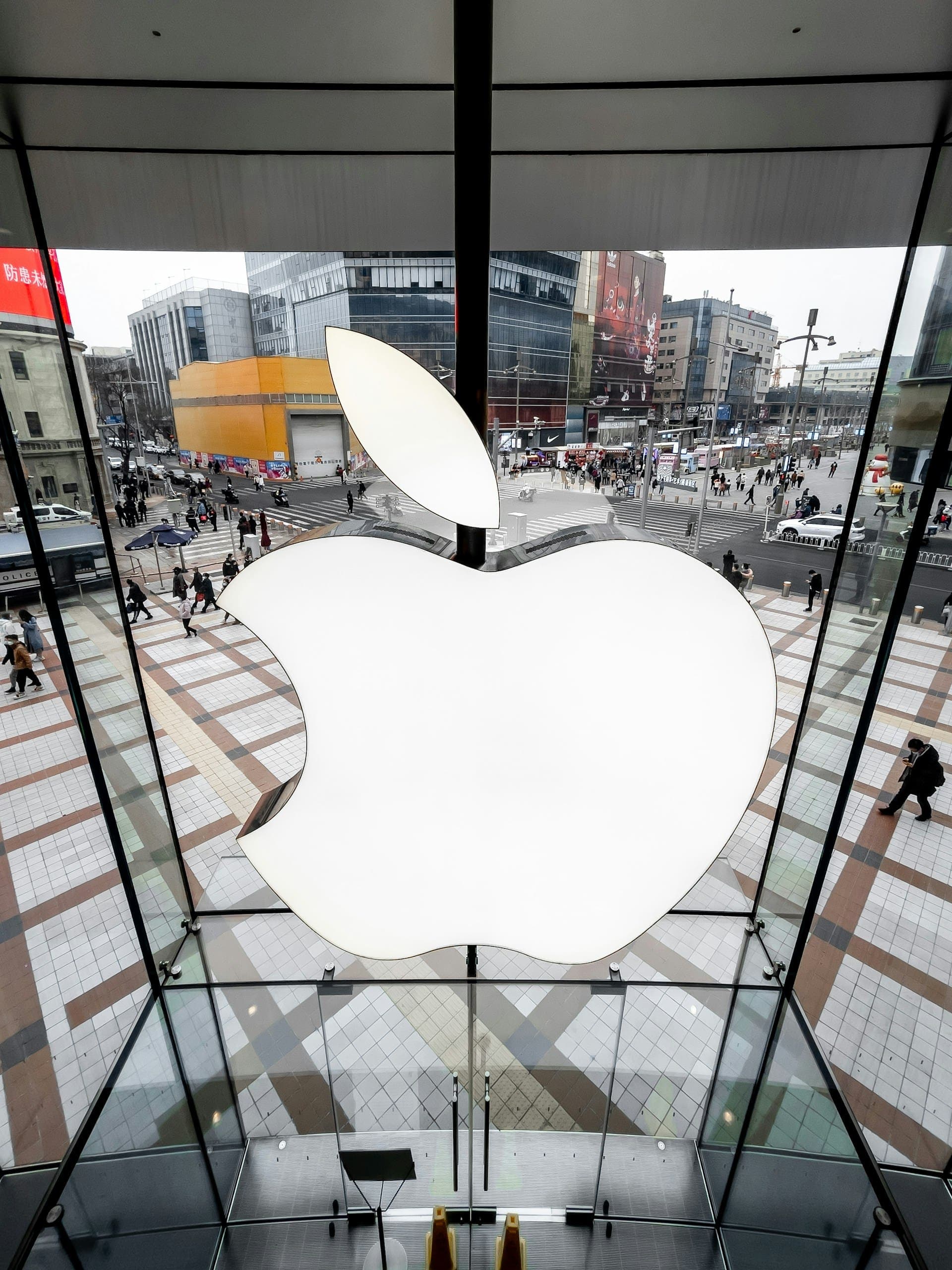 Újra csúcson az Apple Kínában – Erős kereslet hajtotta meg az iPhone eladásokat