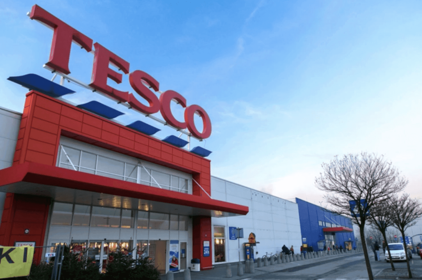 Megállapodott a Tesco a bérekről – Jön a 7,2 százalékos emelés, 418 ezer a bruttó alapbér