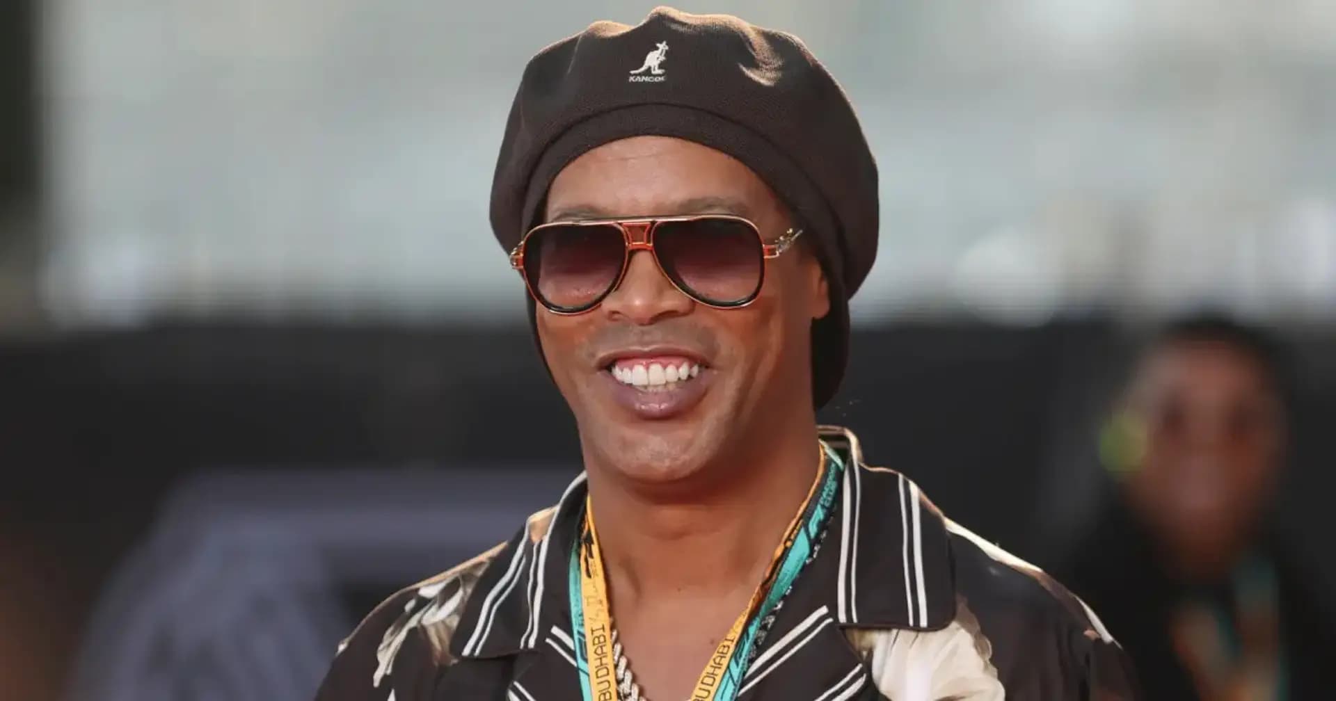 Ronaldinho visszatér? – Váratlan átigazolás rázza meg az olasz futballt